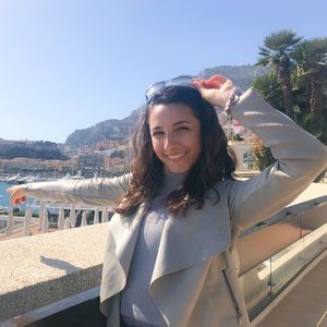 Meet your Posher, Georgia